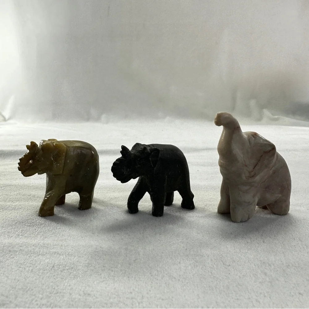 Elephant Vintage Paper Weight Stone Metal Decor Figure Carving Variety Collect